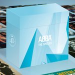 ABBA single box. 40 vinyl singles opnieuw uitgegeven in een box ter gelegenheid van het 40 jarig jubileum. 
