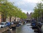 Mooie foto in Haarlem tijdens een stadswandeling van onze Personeelsvereniging. Er was ook een bierproeverij in de Jopenkerk. 27april 2012.