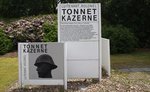 Ingang van de Luitenant Tonnet Kazerne in t'Harde