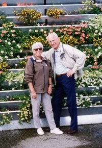 Mijn vader en moeder tijdens de Floriade in Hoofddorp in 2002