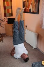 Peter doet even zijn yoga oefeningen 30 augustus 2018